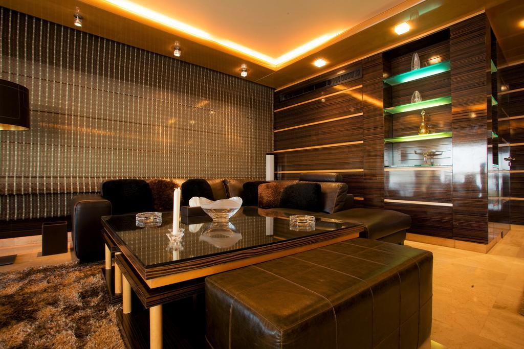 Lahoya Suites Beiroet Buitenkant foto