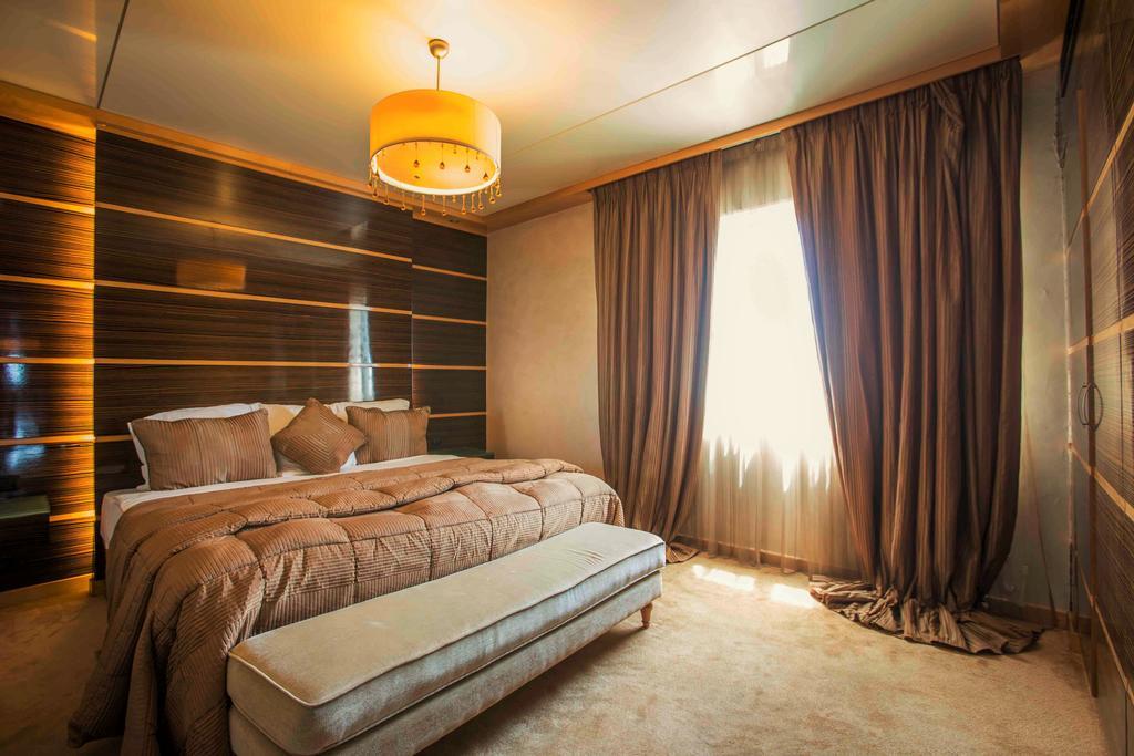 Lahoya Suites Beiroet Buitenkant foto