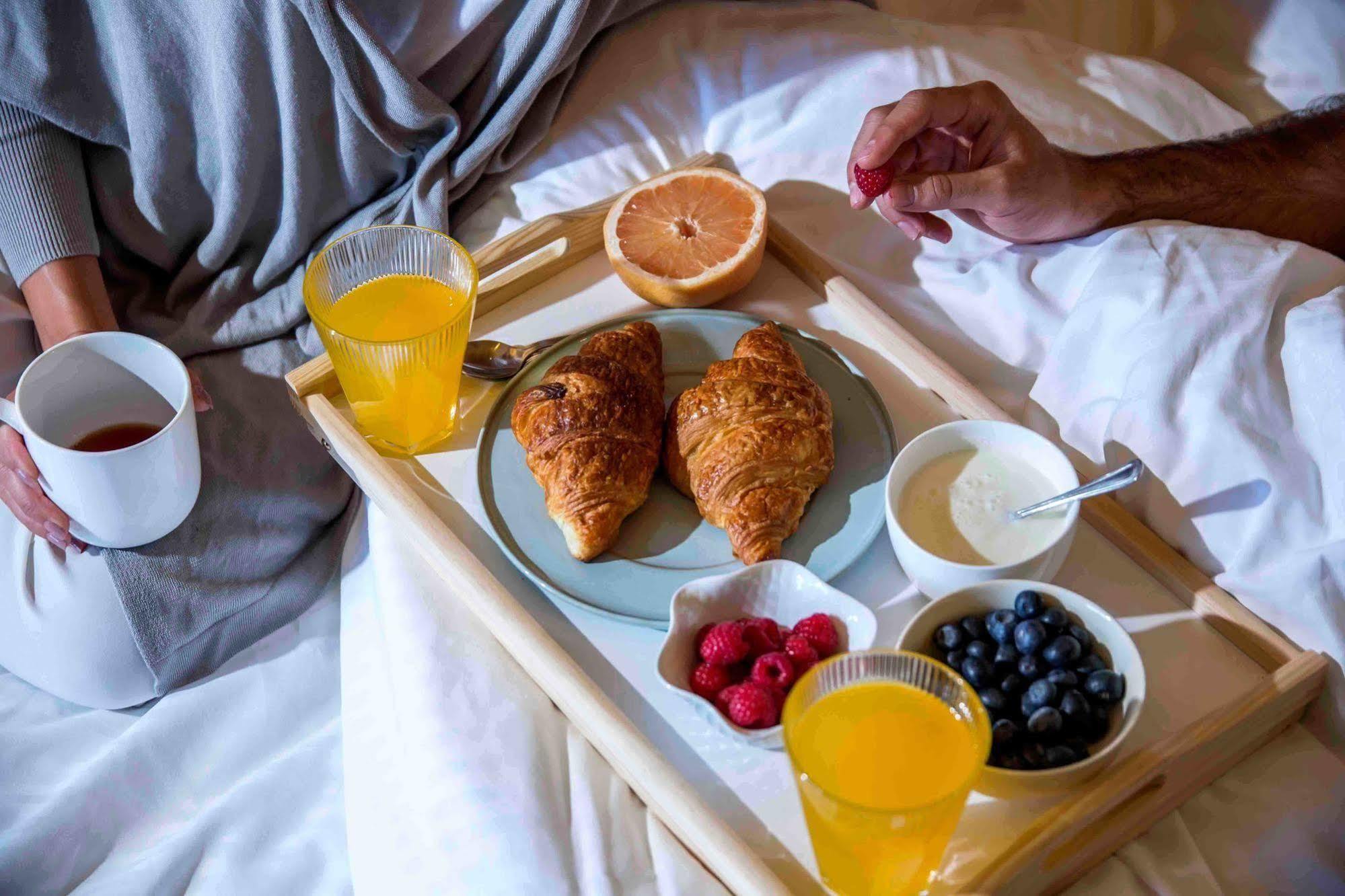Lahoya Suites Beiroet Buitenkant foto